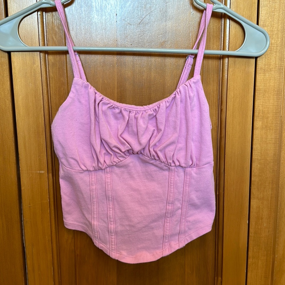 pink cropped tank